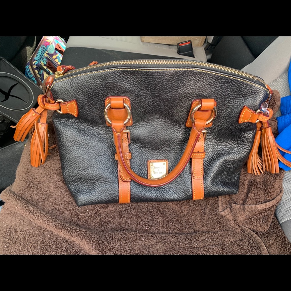 Dooney & Bourke purse